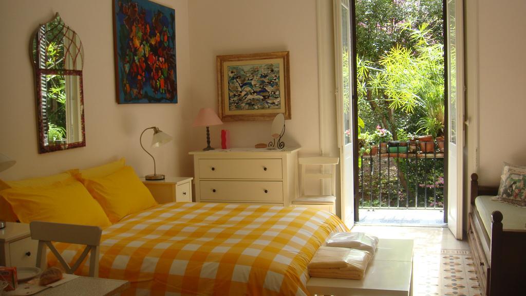 Couette-café Cagliari House