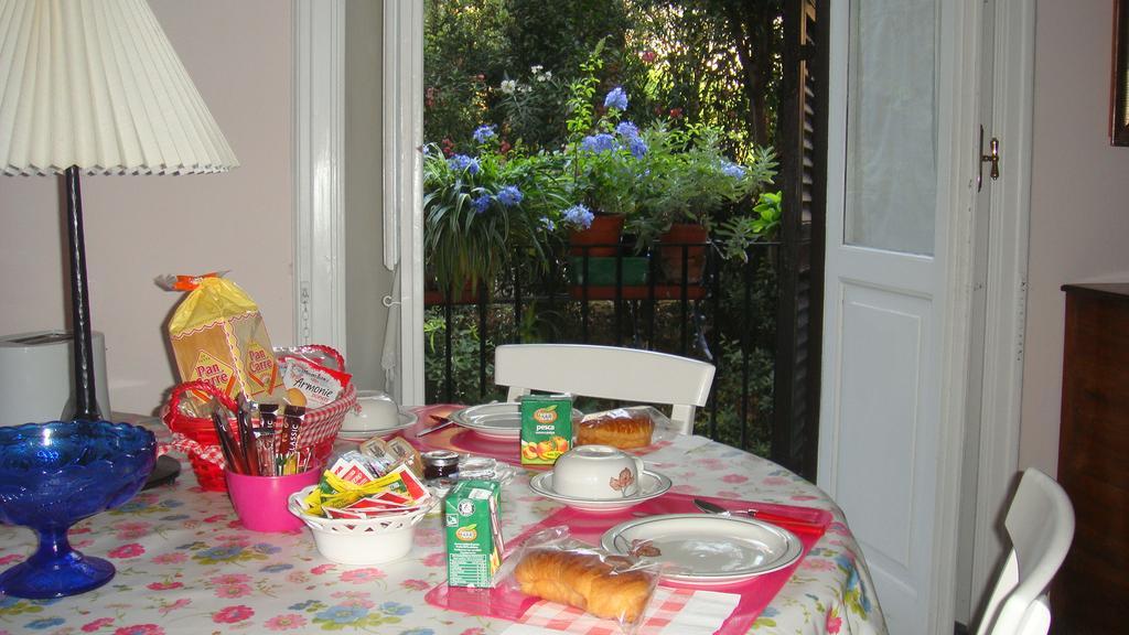 Couette-café Cagliari House Rome